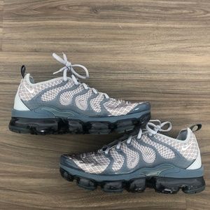 Nike VaporMax Plus Wolf Grey